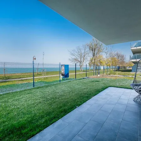 Διαμέρισμα Myflat Sunset Beach77 Premium *