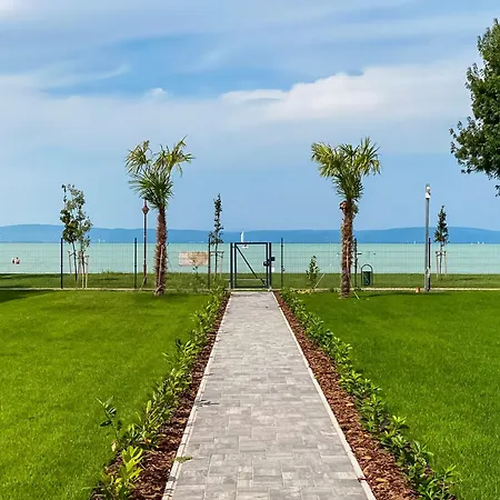 Διαμέρισμα Myflat Sunset Beach77 Premium *